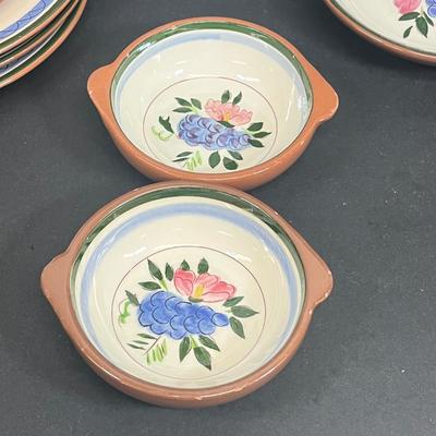 LOT 66: Vintage Stangl Pottery Dishes - Fruit and Flowers Pattern