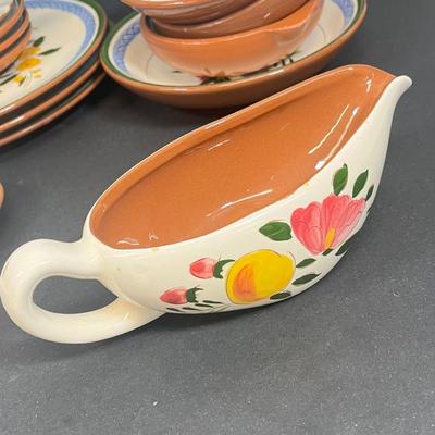 LOT 66: Vintage Stangl Pottery Dishes - Fruit and Flowers Pattern