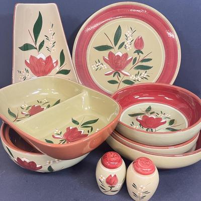 LOT 68: Vintage Stangl Pottery Dishes - Magnolia Pattern
