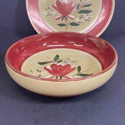 LOT 68: Vintage Stangl Pottery Dishes - Magnolia Pattern