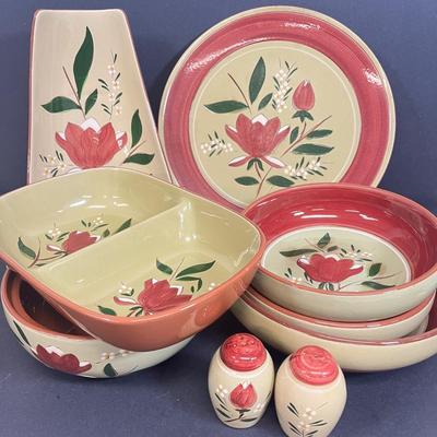 LOT 68: Vintage Stangl Pottery Dishes - Magnolia Pattern