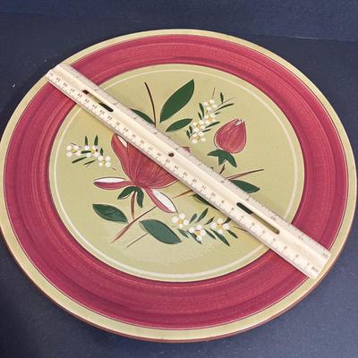 LOT 68: Vintage Stangl Pottery Dishes - Magnolia Pattern