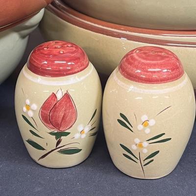 LOT 68: Vintage Stangl Pottery Dishes - Magnolia Pattern