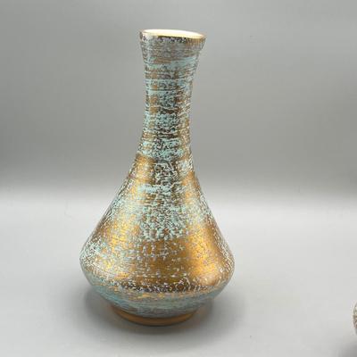 LOT 69: Vintage Stangl Pottery Vases