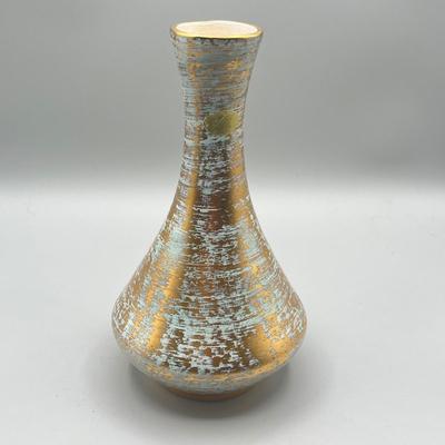 LOT 69: Vintage Stangl Pottery Vases