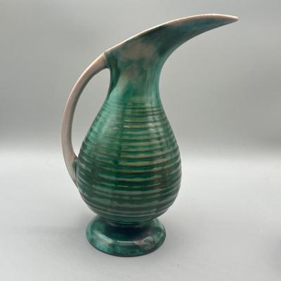 LOT 69: Vintage Stangl Pottery Vases