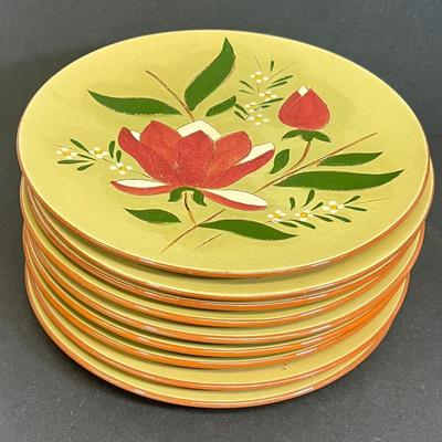 LOT 70: Vintage Stangl Pottery - Magnolia Pattern