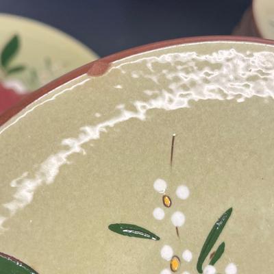 LOT 70: Vintage Stangl Pottery - Magnolia Pattern