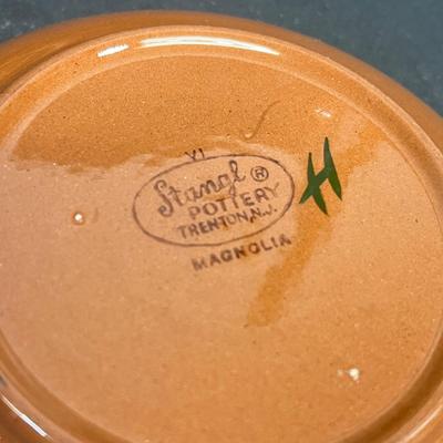 LOT 70: Vintage Stangl Pottery - Magnolia Pattern