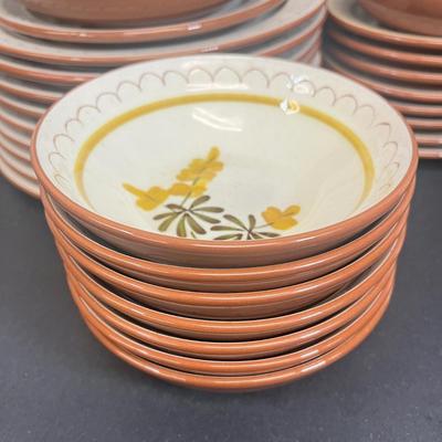 LOT 71: Golden Blossom Pattern - Vintage Stangl Pottery Dishes
