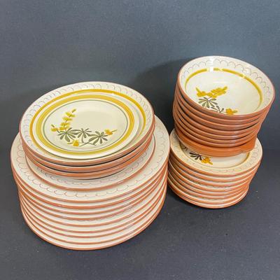 LOT 71: Golden Blossom Pattern - Vintage Stangl Pottery Dishes