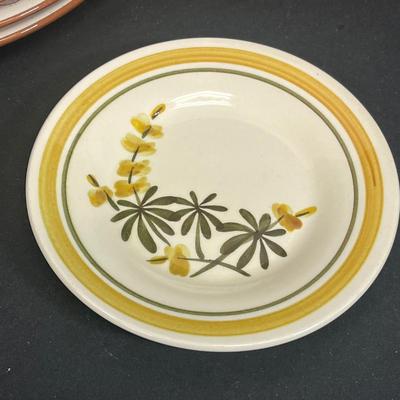 LOT 71: Golden Blossom Pattern - Vintage Stangl Pottery Dishes