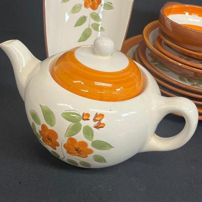 LOT 72: Bittersweet Pattern - Vintage Stangl Pottery Dishes