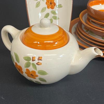 LOT 72: Bittersweet Pattern - Vintage Stangl Pottery Dishes