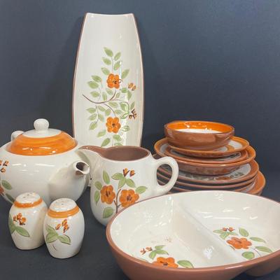 LOT 72: Bittersweet Pattern - Vintage Stangl Pottery Dishes