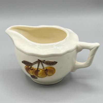 LOT 73: Vintage Stangl Pottery Dishes - Sculptured Fruit Pattern