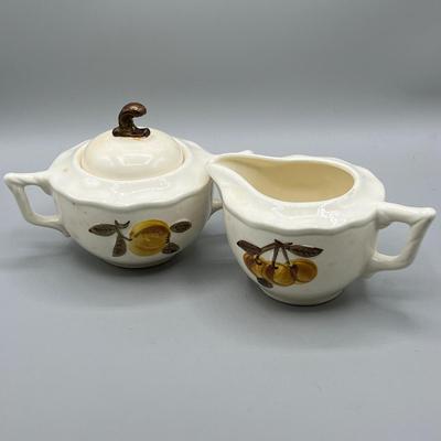 LOT 73: Vintage Stangl Pottery Dishes - Sculptured Fruit Pattern