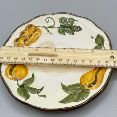 LOT 73: Vintage Stangl Pottery Dishes - Sculptured Fruit Pattern