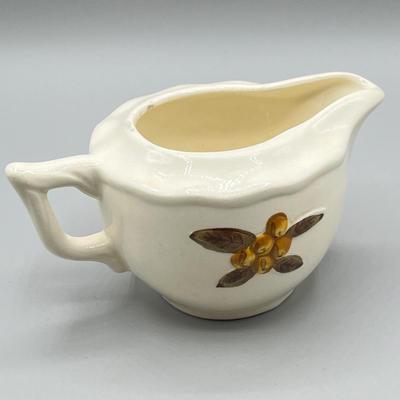 LOT 73: Vintage Stangl Pottery Dishes - Sculptured Fruit Pattern