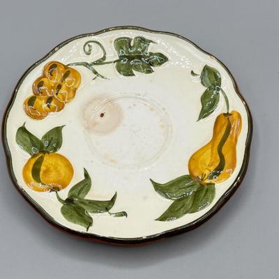 LOT 73: Vintage Stangl Pottery Dishes - Sculptured Fruit Pattern