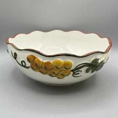 LOT 73: Vintage Stangl Pottery Dishes - Sculptured Fruit Pattern