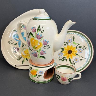 LOT 74: Vintage Stangl Pottery Dishes - Country Garden Pattern