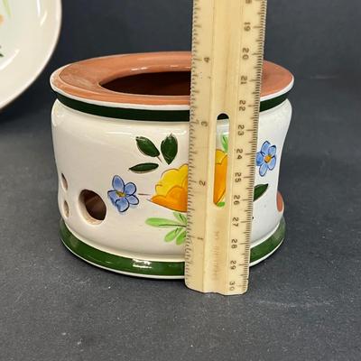 LOT 74: Vintage Stangl Pottery Dishes - Country Garden Pattern