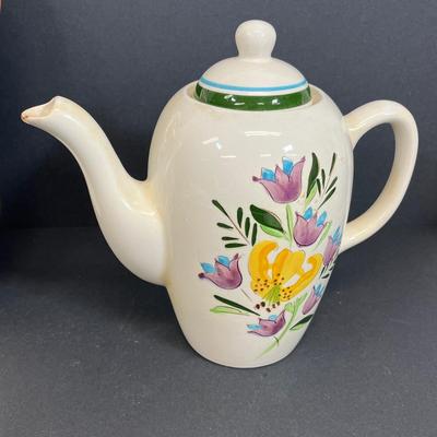 LOT 74: Vintage Stangl Pottery Dishes - Country Garden Pattern