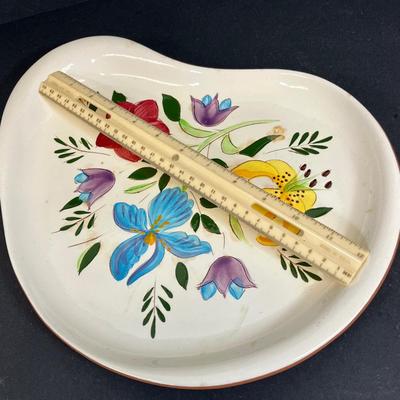 LOT 74: Vintage Stangl Pottery Dishes - Country Garden Pattern