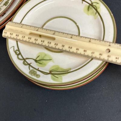 LOT 75: Golden Grape Pattern - Vintage Stangl Pottery Dishes