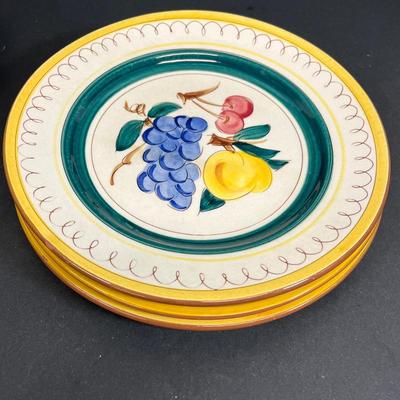 LOT 76: "Fruit" Pattern Vintage Stangl Pottery Dishes
