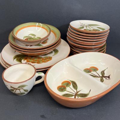 LOT 77: Vintage Stangl Pottery Dishes - Orchard Song