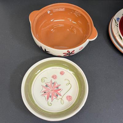 LOT 79: Vintage Stangl Pottery Dishes - Mixed Patterns