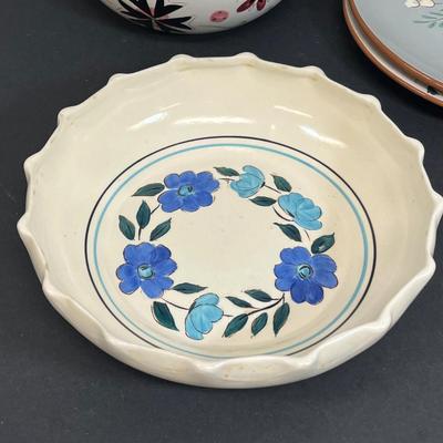 LOT 79: Vintage Stangl Pottery Dishes - Mixed Patterns