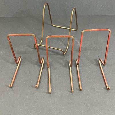 LOT 80: Vintage Carnival Glass Bowl, Ball Jar and Plate Stands