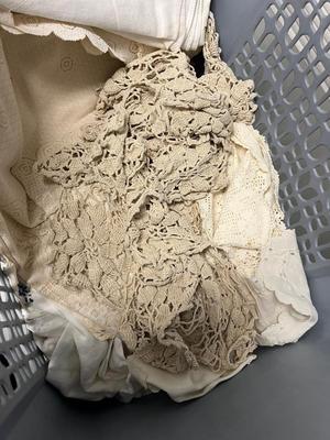 LOT 81: Big Lot of Vintage Linens and Doilies