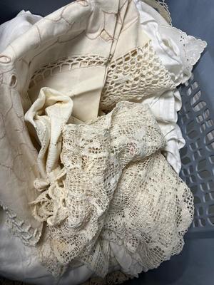 LOT 81: Big Lot of Vintage Linens and Doilies