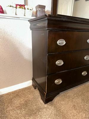 RIVERS EDGE 6 DRAWER DRESSER WITH MIRROR