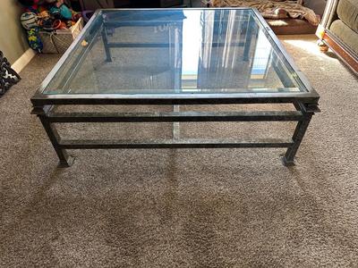 GLASS TOP COFFEE TABLE WITH METAL BASE