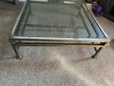 GLASS TOP COFFEE TABLE WITH METAL BASE