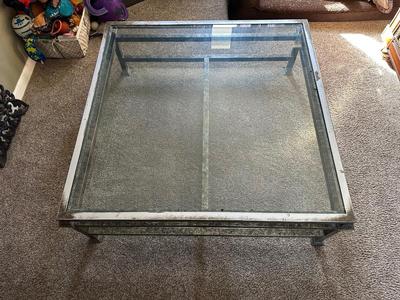 GLASS TOP COFFEE TABLE WITH METAL BASE