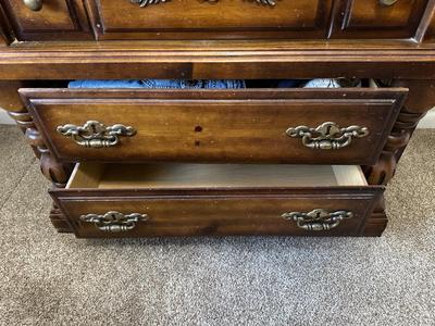 ARMOIRE WITH 4 DRAWERS AND 2 SHELVES