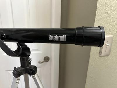 BUSHNELL 18-1561 TELESCOPE WITH TRIPOD
