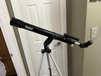 BUSHNELL 18-1561 TELESCOPE WITH TRIPOD