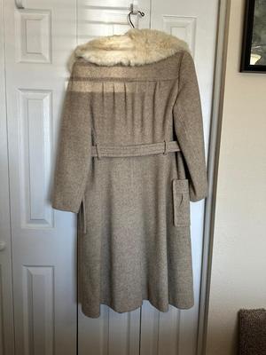 LADIES COAT