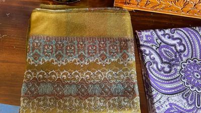 VTG WOODEN BOX WITH MIRROR ON LID, TIN AND SCARFS