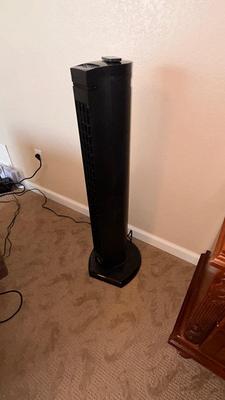 VORNADO OSCILLATING TOWER FAN 40” TALL