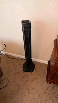 VORNADO OSCILLATING TOWER FAN 40” TALL
