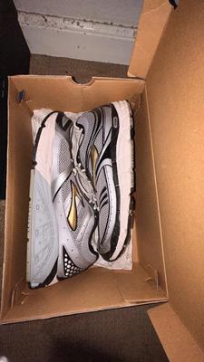 MEN’S LANDS END AND BROOKS SHOES SZ 13