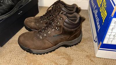 MENS ROCKPORT SHOES AND LIKE NEW SEALTEX BOOTS